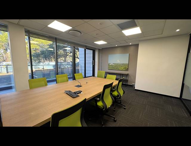 2,301M² OFFICE TO LET IN ROSEBANK